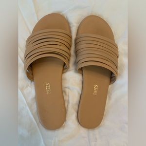 Teeks strappy slides